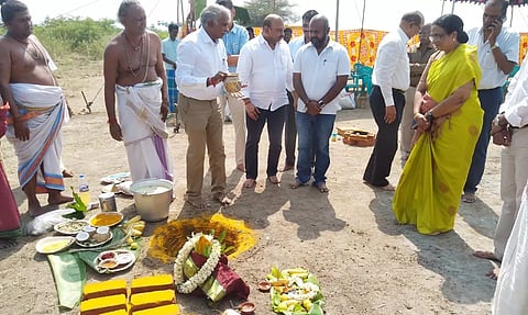 பட்டாசு ஆராய்ச்சி மையத்திற்கான பூமிபூஜை நடைபெற்றது