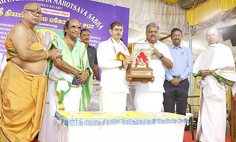 திருவையாறில் 176-வது ஆராதனை விழா: சிறப்பு விருந்தினராக தமிழக கவர்னர் ஆர்.என். ரவி பங்கேற்பு