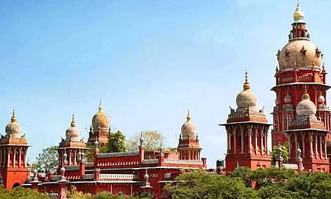 பழனி கோவில் சொத்து வழக்கு: பிப்ரவரி 10-ந்தேதிக்குள் அறிக்கை தாக்கல் செய்ய அரசுக்கு ஐகோர்ட் உத்தரவு