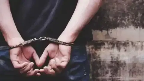 வழிப்பறியில் ஈடுபட முயன்ற வாலிபர் கைது