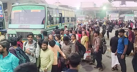 ஆம்னி பஸ்களில் அதிக கட்டணம் வசூலித்தால் நடவடிக்கை