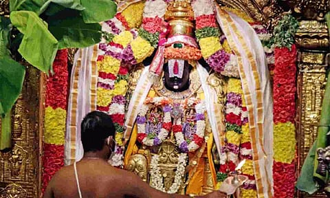 திருப்பதி கோவிலில் ஒரு மாதத்திற்கு பிறகு மீண்டும் சுப்ரபாத சேவை