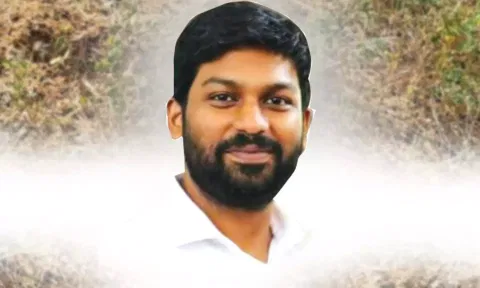 சாத்தான்குளம் அருகே ஏழை கல்லூரி மாணவி கல்விக்கு எம்.எல்.ஏ.  உதவி