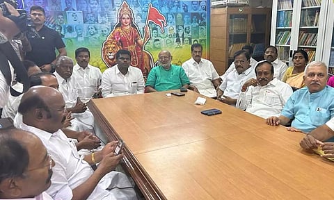 பாஜக ஆதரவு கோரி அண்ணாமலையுடன் ஈபிஎஸ் அணி சந்திப்பு