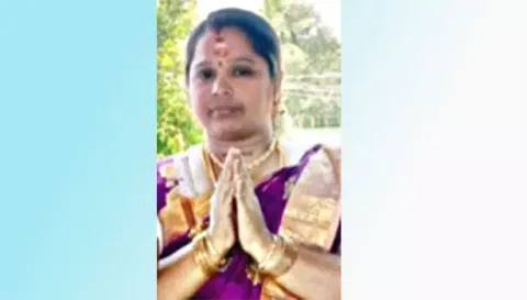 வீட்டு வரி செலுத்தியவர்களிடம் மட்டுமே மின் கட்டணம் வசூலிக்க வேண்டும்