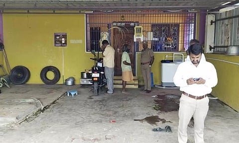 திருட்டு நடந்த வீடு