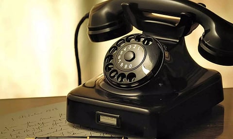 தேர்தல் தொடர்பான புகார் தெரிவிக்க செல்போன் எண்கள் வெளியீடு