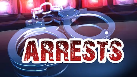 புகையிலை பொருட்கள், கஞ்சா விற்ற 4 பேர் கைது