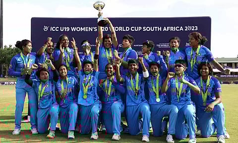 சாம்பியன் பட்டம் வென்ற இந்திய மகளிர் அணி