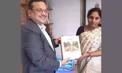 கீழடி அகழாய்வு ஆய்வறிக்கை- மத்திய அரசிடம் சமர்ப்பித்த அமர்நாத் ராமகிருஷ்ணா