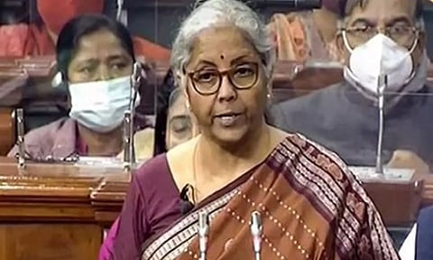 நிதி மந்திரி நிர்மலா சீதாராமன்