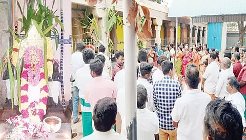 கண்ணப்ப நாயனார் சிறப்பு அலங்காரத்தில் அருள்பாலித்த காட்சி. பாண்டமங்கலம் புதிய காசி விஸ்வநாதர் ஆலயத்தில் நடைபெற்ற கண்ணப்பனார் குருபூஜை விழாவில் கலந்து கொண்ட பக்தர்களை படத்தில் காணலாம்.