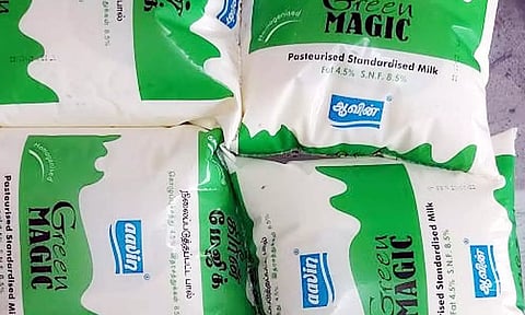 கொழுப்பு அடர்த்தி குறைக்கப்படுவதால் ஆவின் பச்சை பாக்கெட் பால் விலை உயர்கிறது?