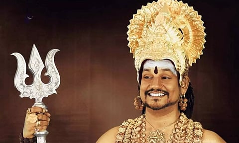 கைலாசா அதிபர் நித்யானந்தாவுக்கு எதிராக 'புளூகார்னர்' நோட்டீஸ் வினியோகிக்கப்பட்டதா?