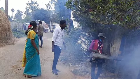 மீஞ்சூர் ஒன்றியத்தில் மர்ம காய்ச்சல் பரவுவதால் 20-க்கும் மேற்பட்டோர் பாதிப்பு