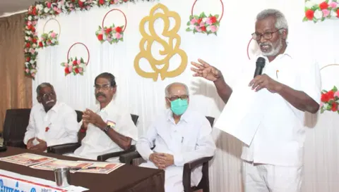 கூட்டத்தில் தெய்வீக தமிழ் சங்க நிறுவனர் செம்முனி பேசியதையும், கூட்டத்தில் பங்கேற்ற அமைப்பினரையும் படத்தில் காணலாம்.