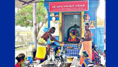 தொண்டி, திருவாடானையில் பிரதோச வழிபாடு