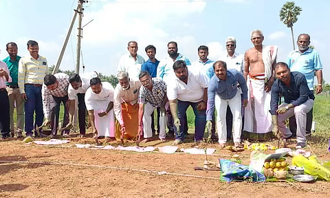 ஆதிச்சநல்லூரில் வாழ்ந்த ஆதி மனிதர்களின் வாழ்விடப் பகுதிகளை கண்டறிய அகழாய்வு பணி தொடங்கியது