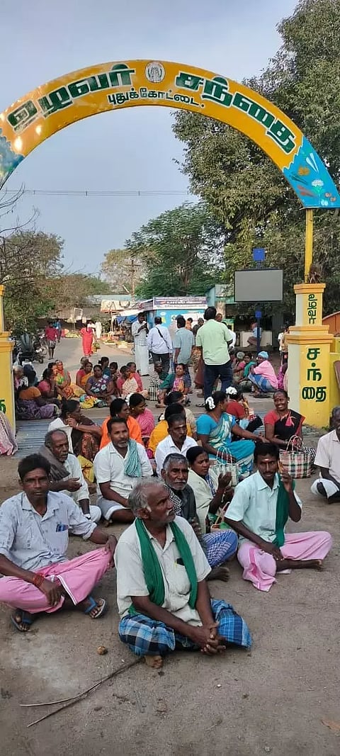 விவசாயிகள் தர்ணா