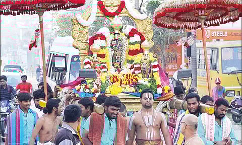 திருப்பதி கோதண்டராமசாமி கோவிலில் சீதா, லட்சுமணர், கோதண்டராமருக்கு ஸ்நாபன திருமஞ்சனம்