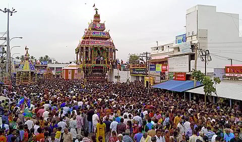 சென்னிமலை முருகன் கோவில் தேர் நிலை சேர்ந்தது