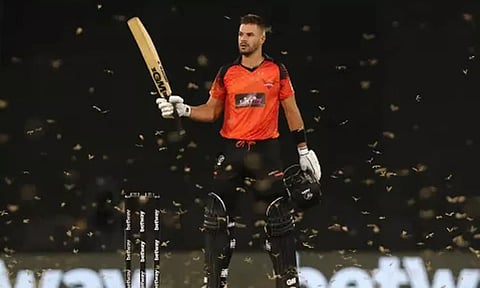 சதமடித்த மார்கிராம்