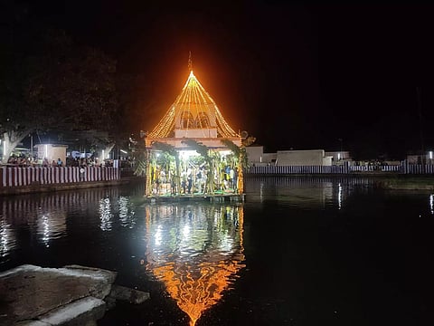 தெப்பதேரோட்டம் நடந்த போது எடுத்த படம்