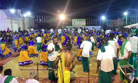பவளக்கொடி கும்மியாட்டம் அரங்கேற்றம் நடந்த காட்சி.