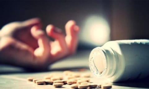 சாயப்பட்டறை உரிமையாளர் விஷ மாத்திரை தின்று தற்கொலை