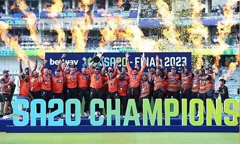 சாம்பியன் பட்டம் வென்ற சன்ரைசர்ஸ் ஈஸ்டர்ன் கேப்
