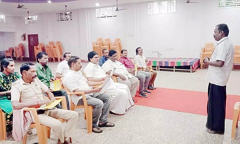 ஆலோசனை கூட்டம் நடந்தது.