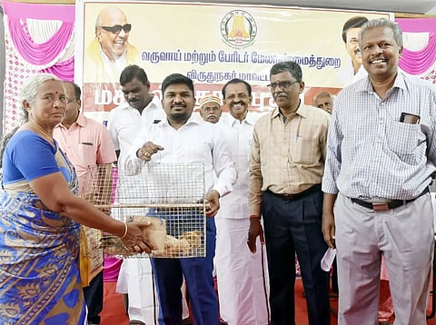 மக்கள் தொடர்பு திட்ட முகாமில் கலெக்டர் ஜெயசீலன் கலந்து கொண்டு நலத்திட்ட உதவிகள் வழங்கினார்.