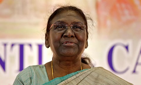 மோசமான வானிலையால் ஜனாதிபதி திரவுபதி முர்மு குன்னூர் நிகழ்ச்சிகள் ரத்து