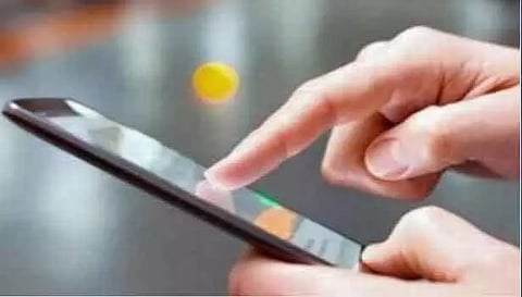 செல்போன் செயலிகள் மூலம் வங்கி விவரங்கள் திருட வாய்ப்பு