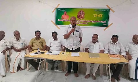 கூட்டத்தில் பங்கேற்றவர்கள்.&nbsp;