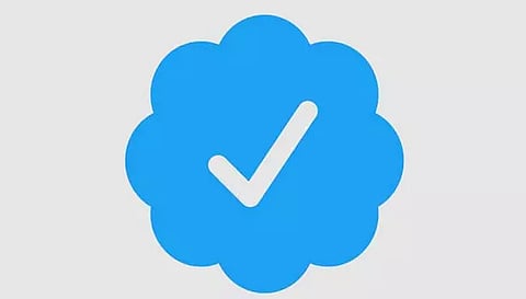 போப் பிரான்சிஸ் முதல் பில்கேட்ஸ் வரை முக்கிய பிரபலங்களின் புளூ டிக்கை நீக்கிய டுவிட்டர்