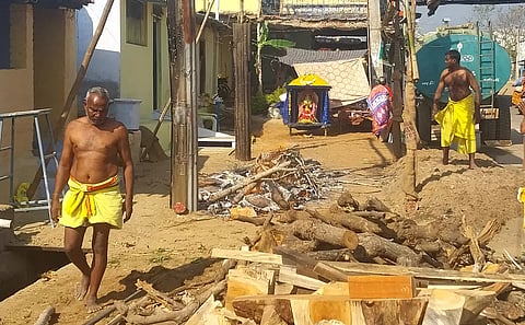 எல்லை மாகாளியம்மன் கோவில் குண்டம் விழா