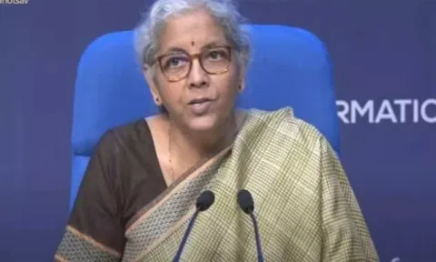 ஜிஎஸ்டி இழப்பீடு நிலுவைத் தொகை இன்றே விடுவிக்கப்படும்- நிதி மந்திரி நிர்மலா சீதாராமன் பேட்டி