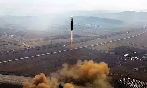 கண்டம் விட்டு கண்டம் பாயும்: வடகொரியா ஏவிய ஏவுகணை ஜப்பான் கடலில் விழுந்தது