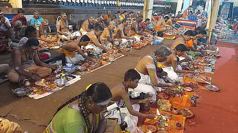 சிவன் கோவில்களில் சிவராத்திரி சிறப்பு வழிபாடு