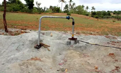 கோவில் நிலங்களில் ஆழ்துளை கிணறு அமைக்க  கோரிக்கை
