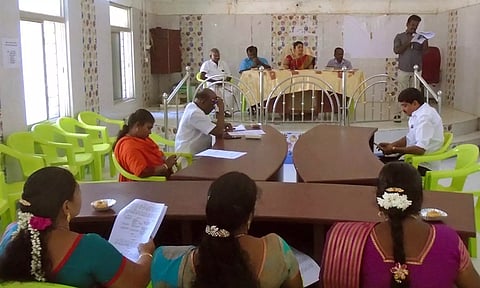 &nbsp;யூனியன் கூட்டம் நடந்த போது எடுத்த படம்.