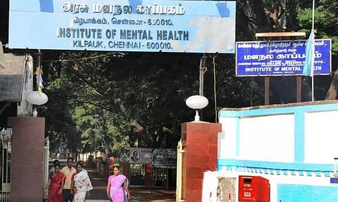 விக்கிரவாண்டி ஆசிரமத்தில் இருந்து மீட்கப்பட்ட 28 பேர் கீழ்பாக்கம் ஆஸ்பத்திரிக்கு மாற்றம்