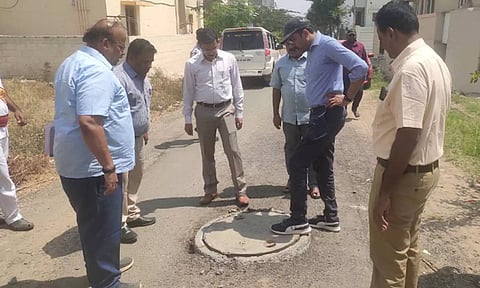 வளா்ச்சி  திட்டப்பணிகளை விரைந்து முடிக்க வேண்டும் - கலெக்டர் அறிவுறுத்தல்