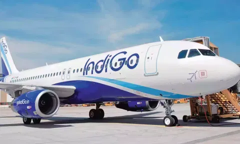 மருத்துவ அவசரநிலை- டெல்லிக்கு புறப்பட்ட இண்டிகோ விமானம் போபாலில் தரையிறக்கம்