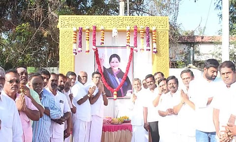 காங்கயம் நகர அ.தி.மு.க., சார்பில் ஜெயலலிதா பிறந்தநாள் விழா
