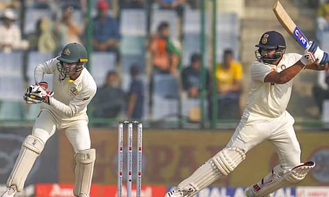 வளர்ந்துவரும் வீரர்கள் ரோகித் பேட்டிங்கை பார்த்து கற்றுக்கொள்ளுங்கள்- முன்னாள் வீரர் அதிரடி