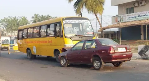 கார்-வேன் மோதி விபத்து; 3 பேர் தப்பினர்