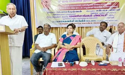 விழாவில் முன்னாள் மத்திய மந்திரி மணி சங்கர் ஐயர் பேசினார்.