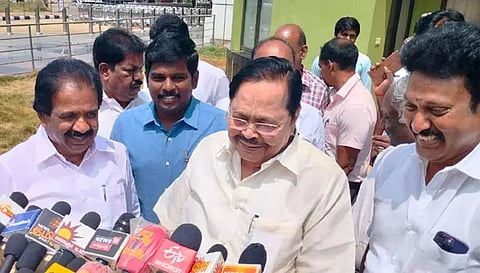 அ.தி.மு.க. ஆட்சியில் தொடங்கப்பட்ட திட்டங்களை தி.மு.க. அரசு தொடர்ந்து செயல்படுத்தி வருகிறது- துரைமுருகன்